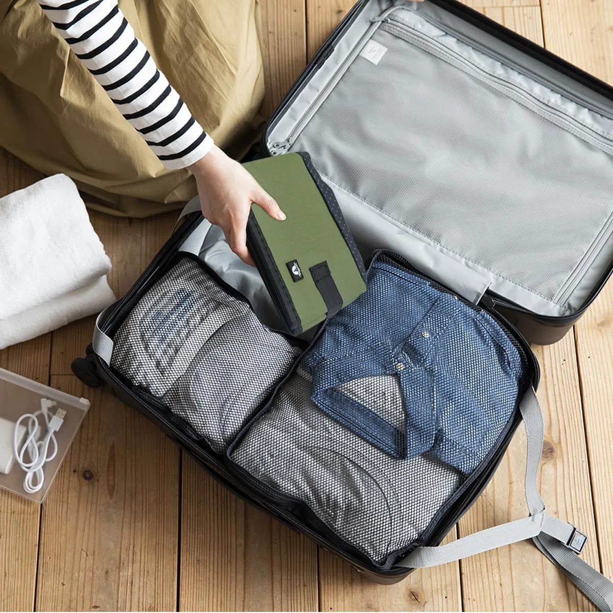 Lettiera da viaggio per gatti, lettiera portatile pieghevole per gatti, 50 x 40 cm, XL, impermeabile, pulita e morbida, adatta per esterni, campeggio, WC, parco, viaggi, casa, (XL, verde)