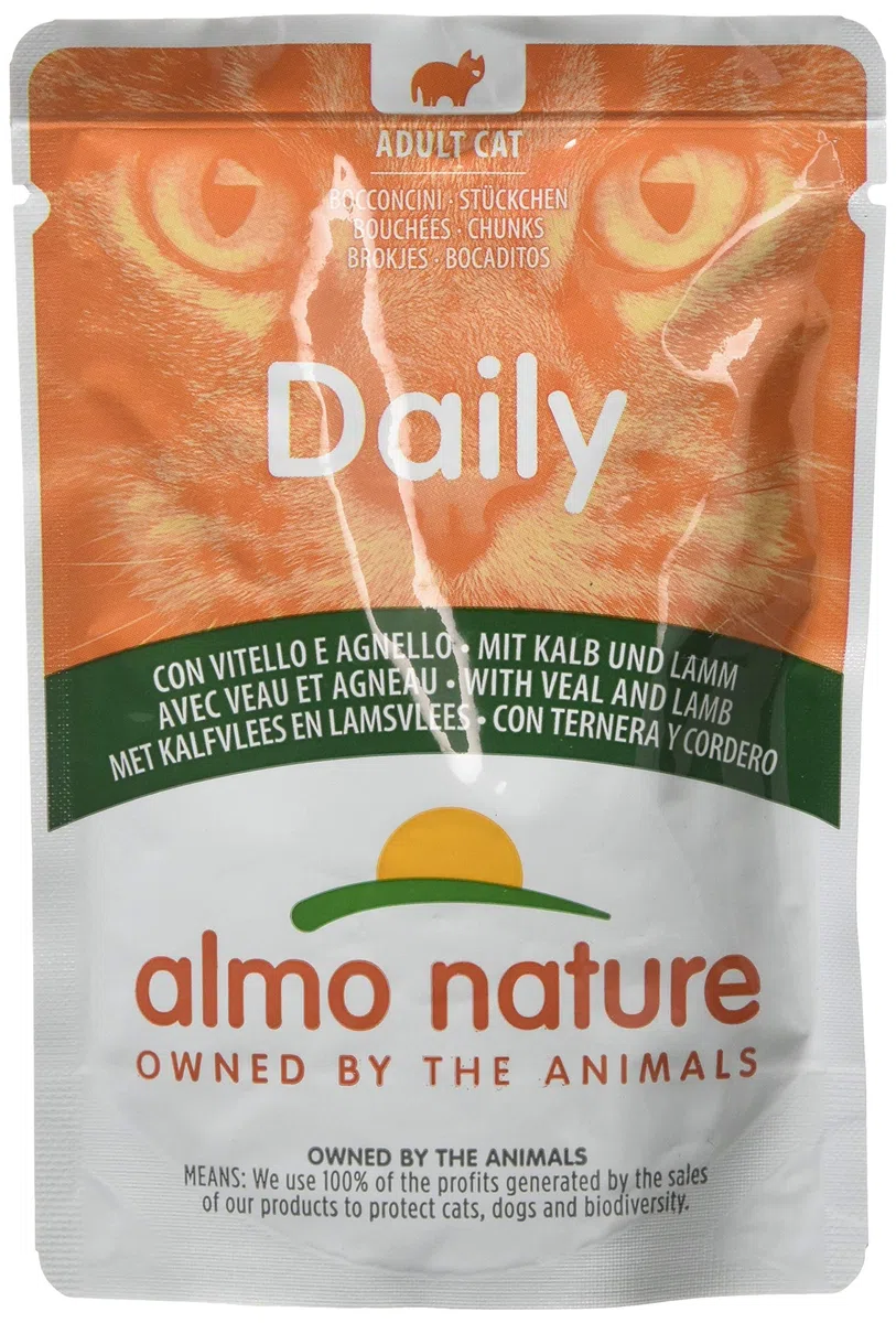 Almo Nature Daily - Alimento Umido Completo per Gatti Adulti con Vitello e Agnello - Bocconcini, Confezione da 2.1 kg (30 x 70 g)