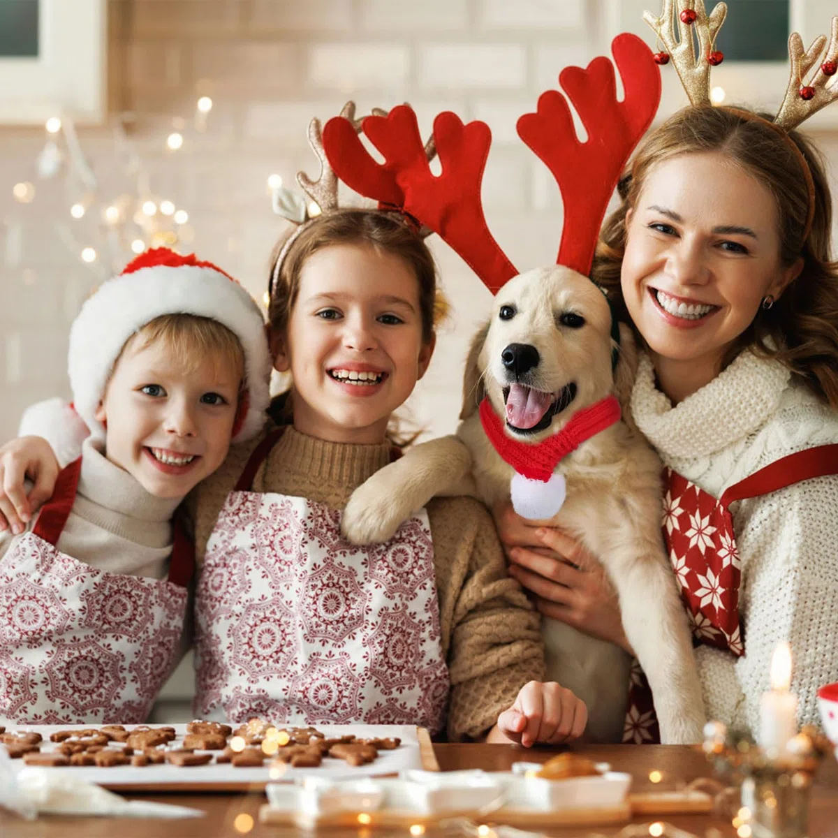 Naler Sciarpa Natalizia per Animali Domestici Sciarpa Rossa a Maglia per Animali Domestici con Pom Pom Bianco, Regalo Natale per Cani e Gatti Feste E Cosplay 60 * 8.5 cm, L